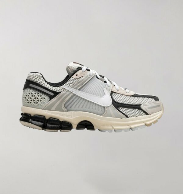 Zoom Nike Vomero 5 Supersonic