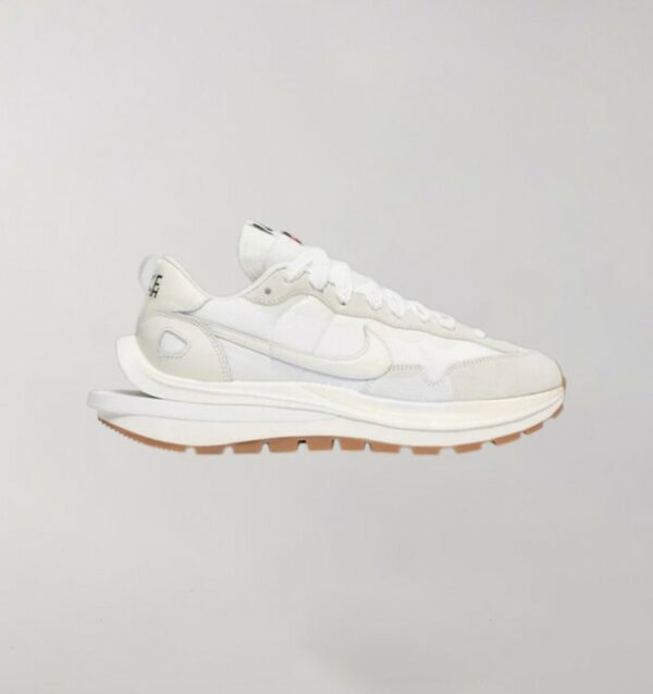 Nike Vaporwaffle Sacai Sail Gum