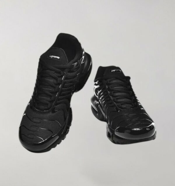 Supreme x Nike Air Max Plus Full Black - Image 2
