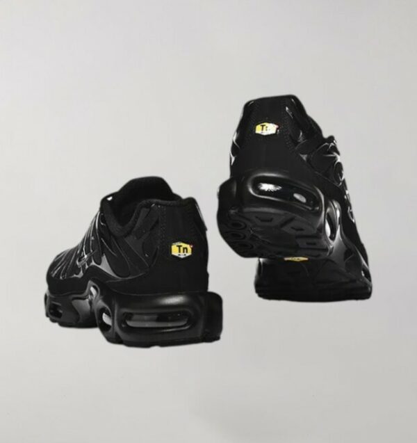 Supreme x Nike Air Max Plus Full Black - Image 3