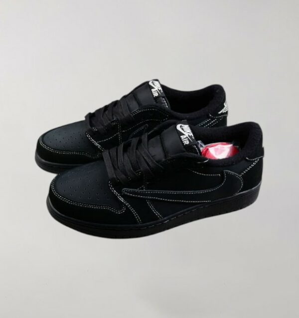 Air Jordan 1 x Travis Scott Triple Black - Image 4