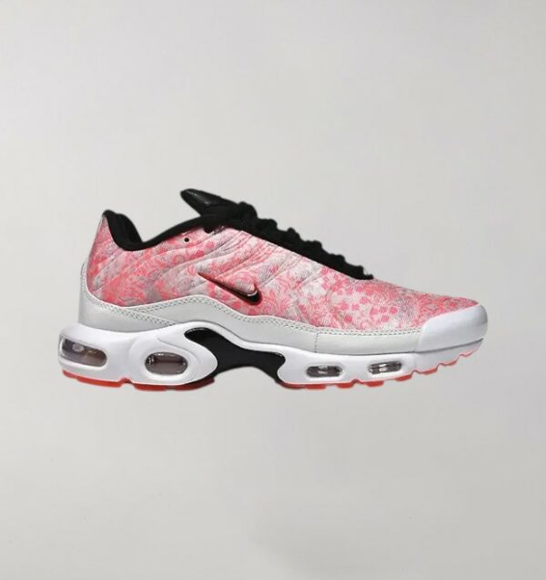 Nike Air Max Plus Golf Azalea Pink
