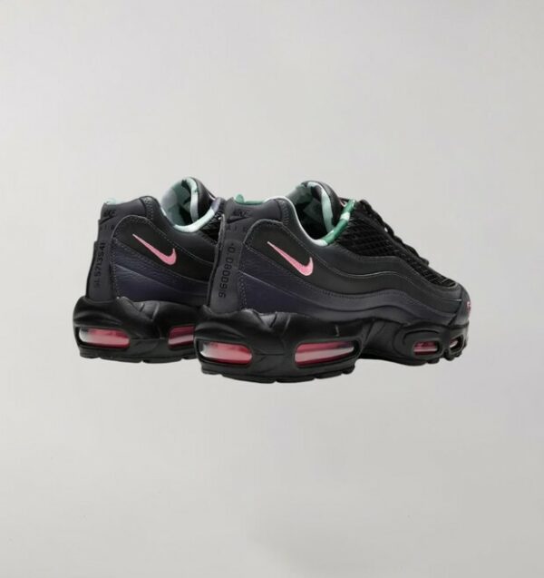 Air Max 95 Corteiz Pink - Image 3