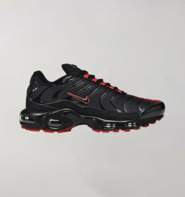 Nike Air Max Plus Darth Vader