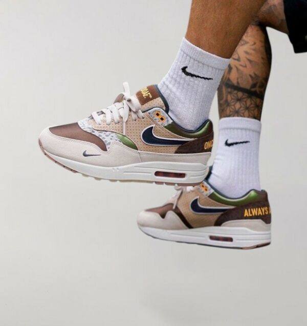 Nike Air Max 1 University Of Oregon - Image 4