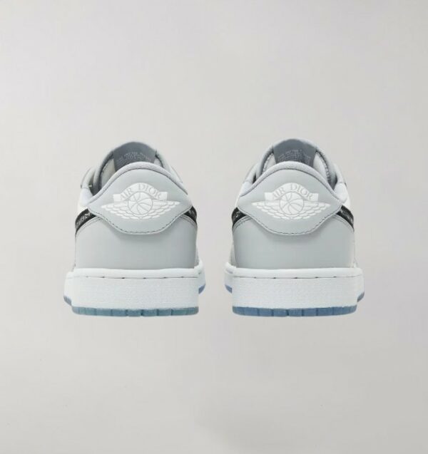 Air Jordan 1 Low Dior - Image 3