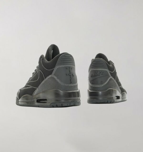 Air Jordan 3 x Travis Scott Black Cat - Image 3