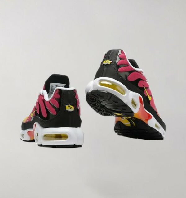 Nike Air Max Plus Yellow Pink Gradient – Image 3