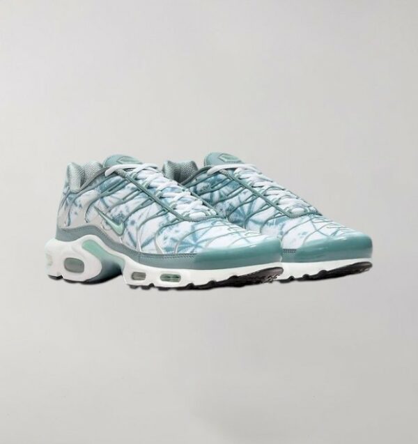 Nike Air Max Plus Waterway - Image 2