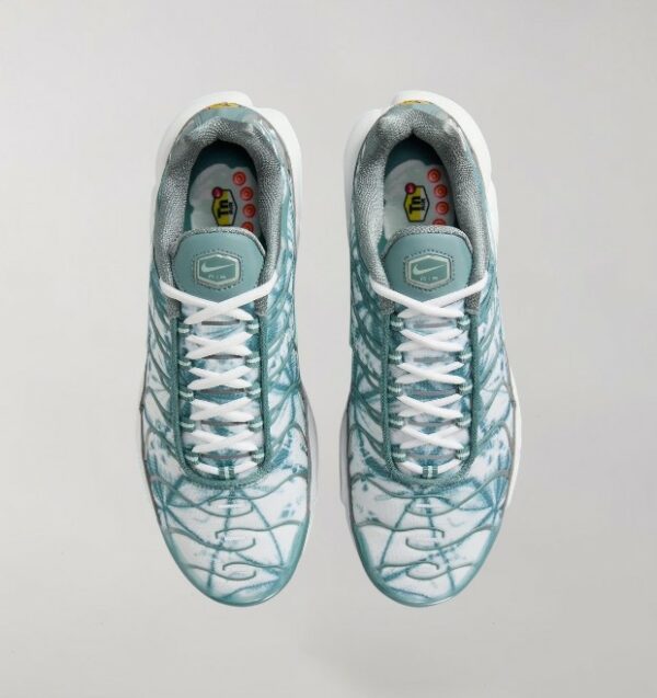 Nike Air Max Plus Waterway - Image 3