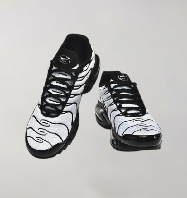 Nike Air Max Plus White Oreo - Image 2