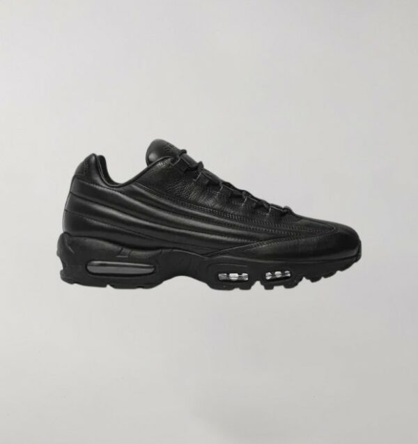Supreme x Nike Air Max 95 Lux Triple Black