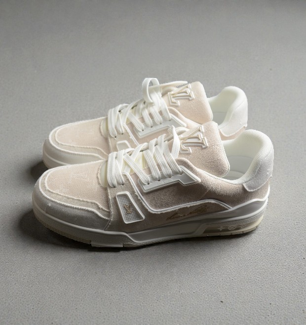 Louis Vuitton Trainer Beige Monogram Denim - Image 4